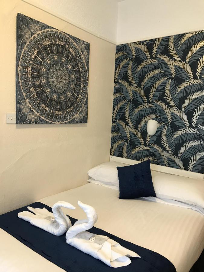 Standard Single Room with Shower